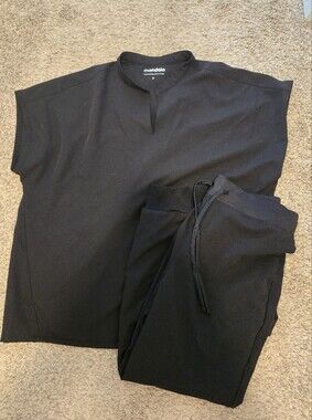 Mandala Black Scrub Set